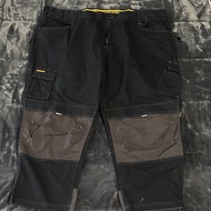 Caterpillar Men's Black and Dark Gray Cargo Pants